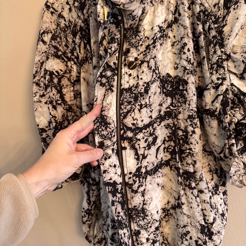 ST JOHN Abstract Jacket - Picture 5 of 6